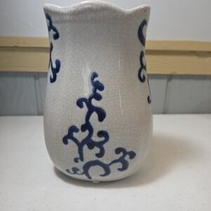 Vintage Porcelain Crackled Vase Blue White Swirl Abstract Geometric Wave Design
